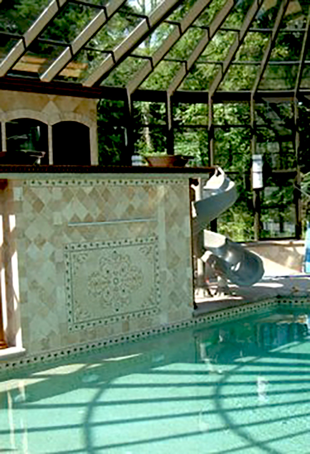 Swimming pool enclosure
